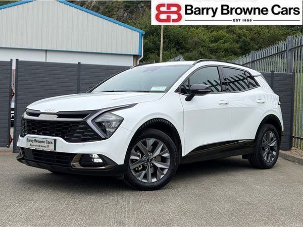 Kia Sportage MPV, Petrol Hybrid, 2024, White