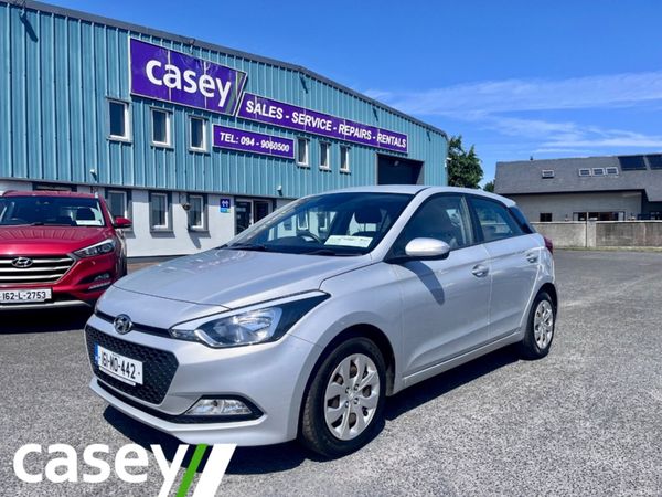 Hyundai i20 Hatchback, Petrol, 2016, Silver