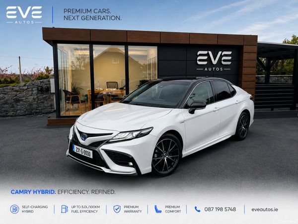 Toyota Camry Saloon, Petrol Hybrid, 2023, White