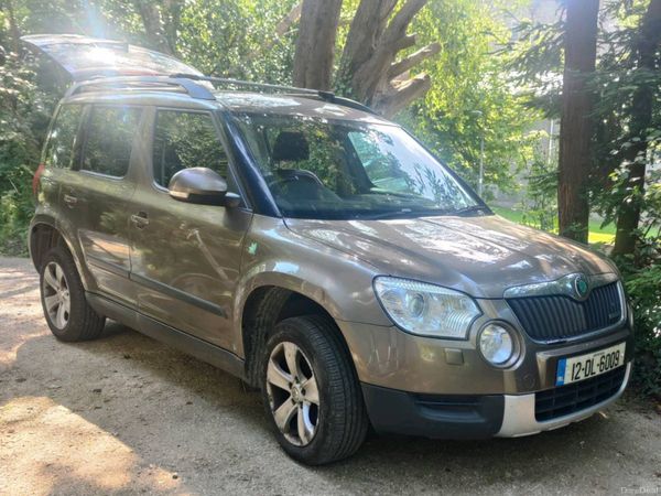 Skoda Yeti SUV, Diesel, 2012, Brown