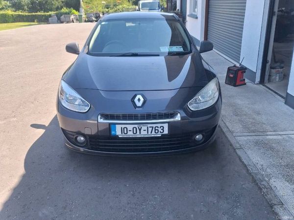 Renault Fluence Saloon, Diesel, 2010, Grey