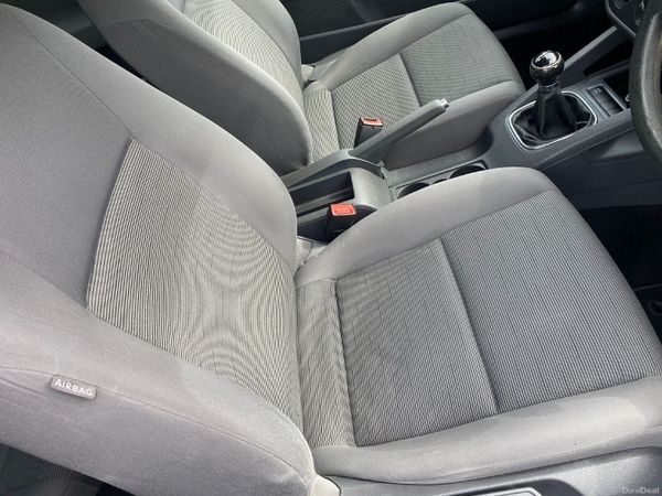 Volkswagen Golf Hatchback, Petrol, 2009, Grey