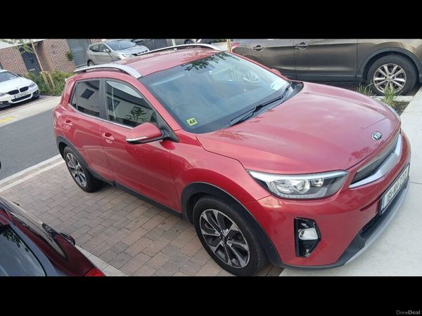 Kia Stonic Estate/Jeep, Diesel, 2018, Red