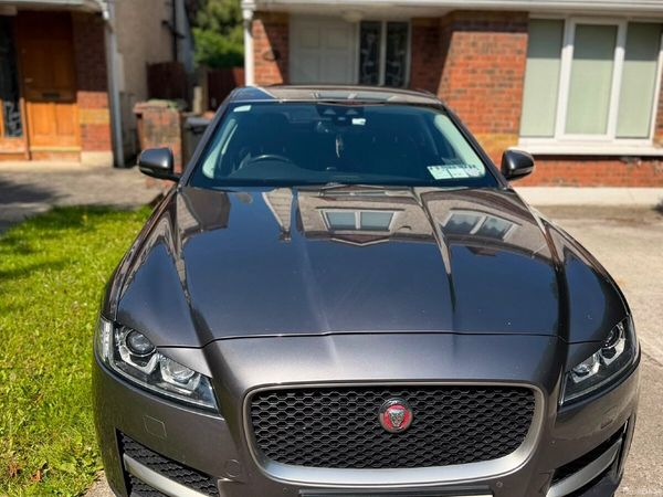 Jaguar XF Saloon, Diesel, 2017, Grey