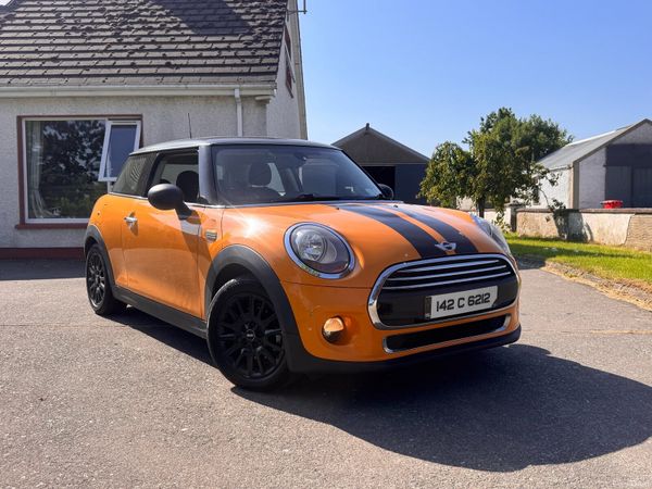 Mini One Hatchback, Diesel, 2014, Orange