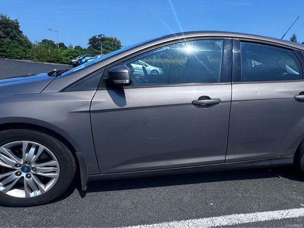 Ford Focus Hatchback, Diesel, 2013, Brown