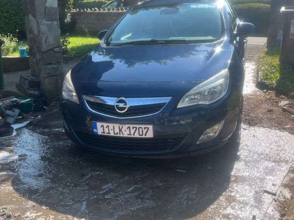 Opel Astra Hatchback, Diesel, 2011, Blue