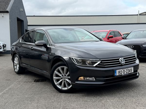 Volkswagen Passat Saloon, Diesel, 2019, Grey