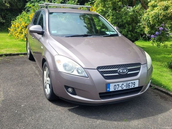 Kia Ceed Hatchback, Petrol, 2007, Beige
