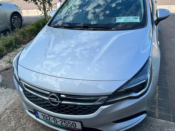 Opel Astra Hatchback, Petrol, 2019, Grey
