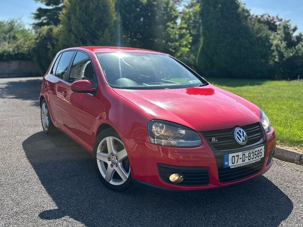 Volkswagen Golf Hatchback, Petrol, 2007, Red
