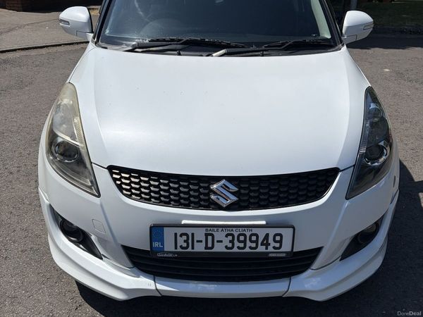 Suzuki Swift Hatchback, Petrol, 2013, White