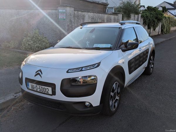Citroen C4 Cactus Hatchback, Petrol, 2016, White