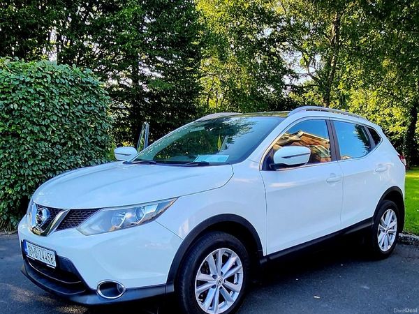 Nissan Qashqai Hatchback, Petrol, 2016, White