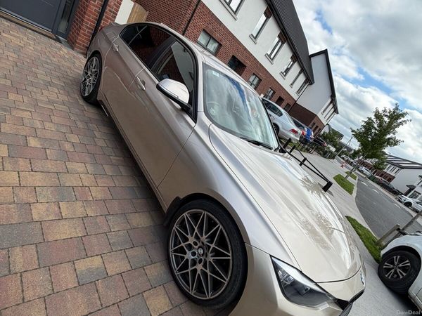 BMW 3-Series Saloon, Diesel, 2015, Silver