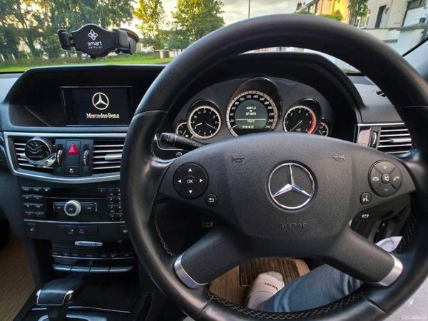 Mercedes-Benz E-Class Saloon, Diesel, 2010, Silver