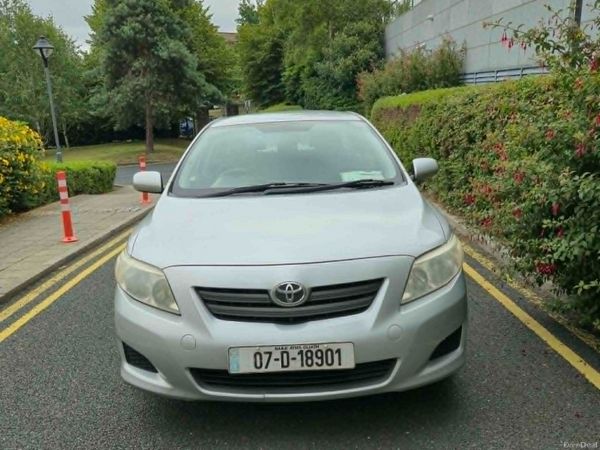 Toyota Corolla Saloon, Petrol, 2007, Silver