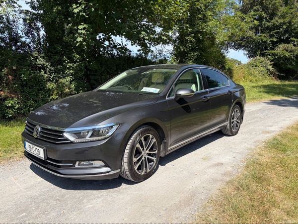 Volkswagen Passat Saloon, Diesel, 2019, Grey