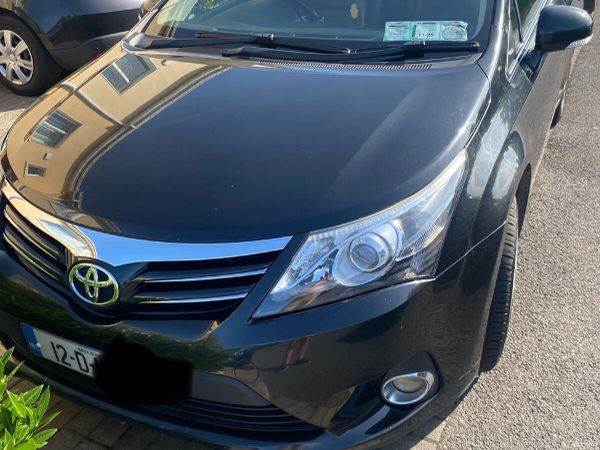 Toyota Avensis Saloon, Diesel, 2012, Black