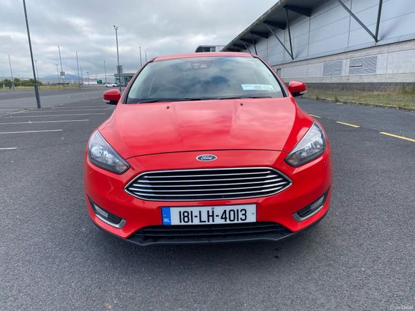 Ford Focus Hatchback, Petrol, 2018, Red