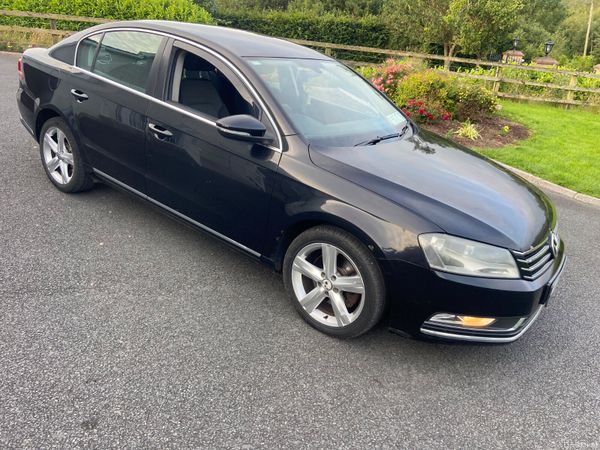 Volkswagen Passat Saloon, Diesel, 2011, Black