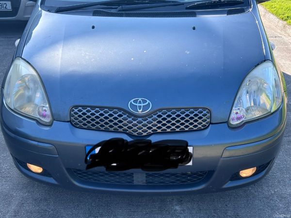 Toyota Yaris Hatchback, Petrol, 2005, Blue