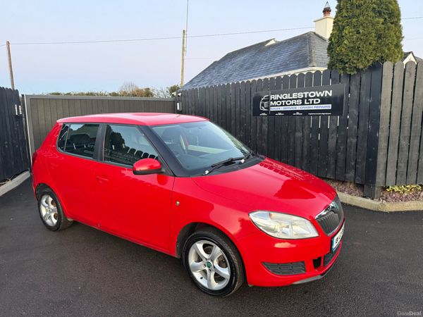 Skoda Fabia Hatchback, Diesel, 2013, Red
