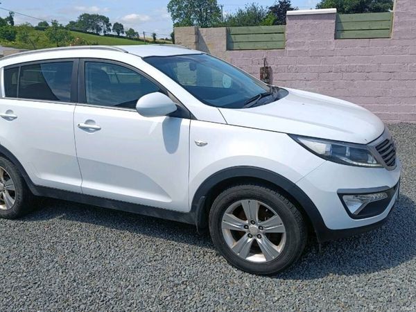Kia Sportage SUV, Diesel, 2014, White