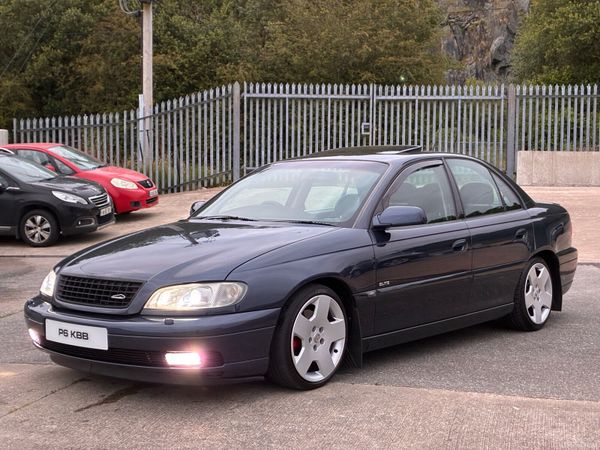 Vauxhall Omega Saloon, Petrol, 2001, Blue