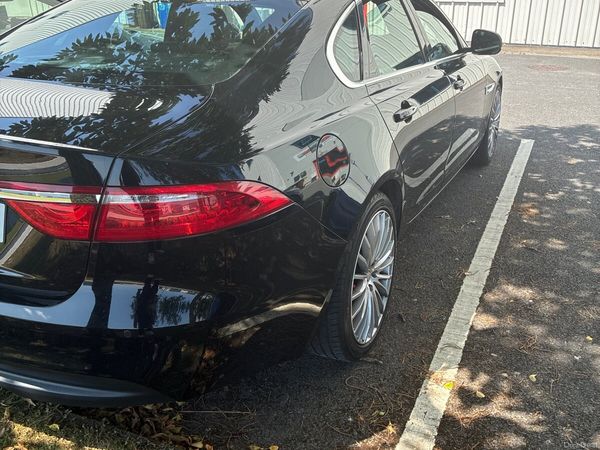 Jaguar XF Saloon, Diesel, 2016, Black