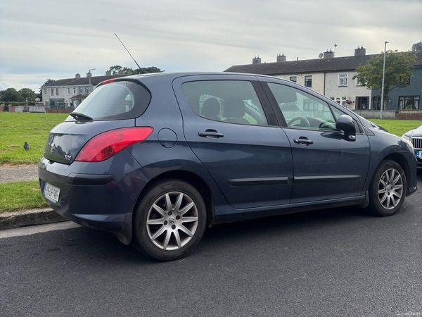 Peugeot 308 Hatchback, Petrol, 2009, Blue