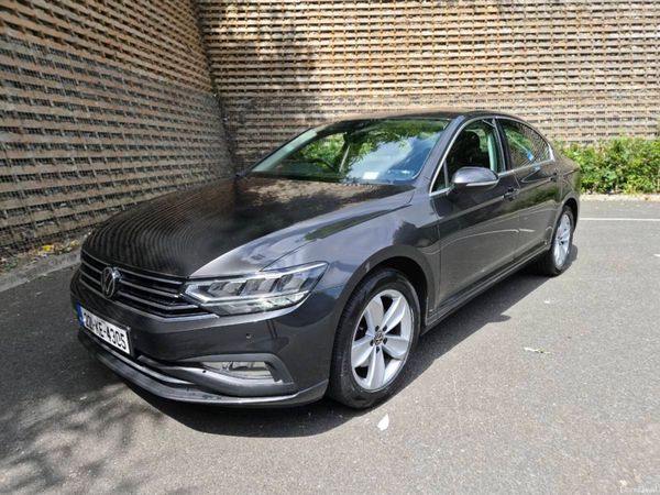 Volkswagen Passat Saloon, Diesel, 2022, Grey