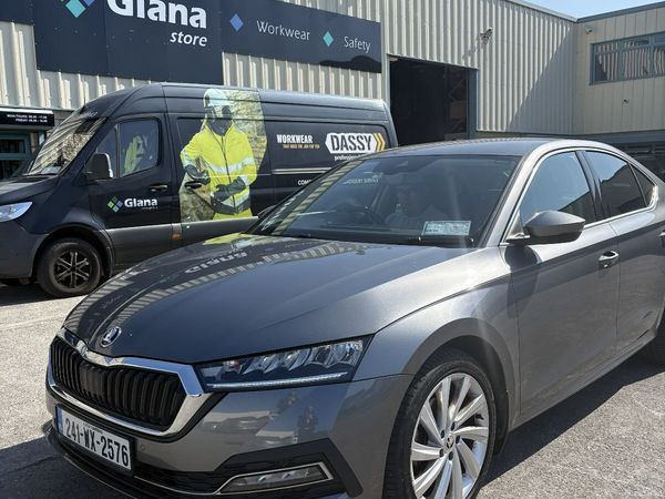 Skoda Octavia Saloon, Diesel, 2024, Grey