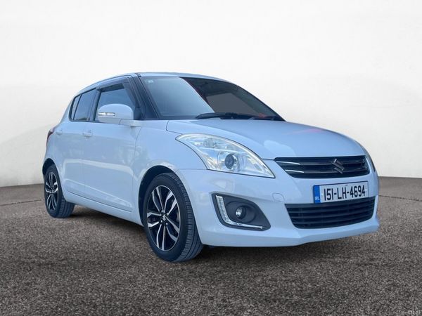Suzuki Swift Hatchback, Petrol, 2015, White
