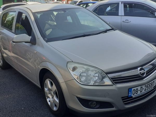 Opel Astra Hatchback, Petrol, 2008, Yellow