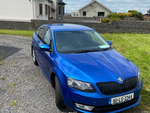 Skoda Octavia Hatchback, Diesel, 2016, Blue