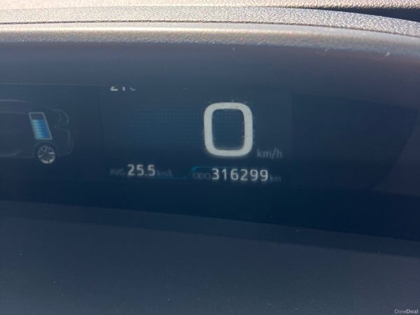 Toyota Prius Hatchback, Petrol Hybrid, 2016, Silver