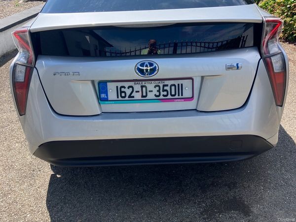 Toyota Prius Hatchback, Petrol Hybrid, 2016, Silver