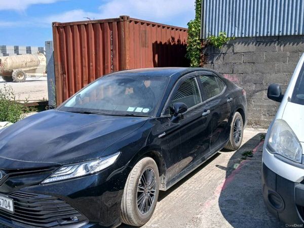 Toyota Camry Saloon, Petrol Hybrid, 2019, Black