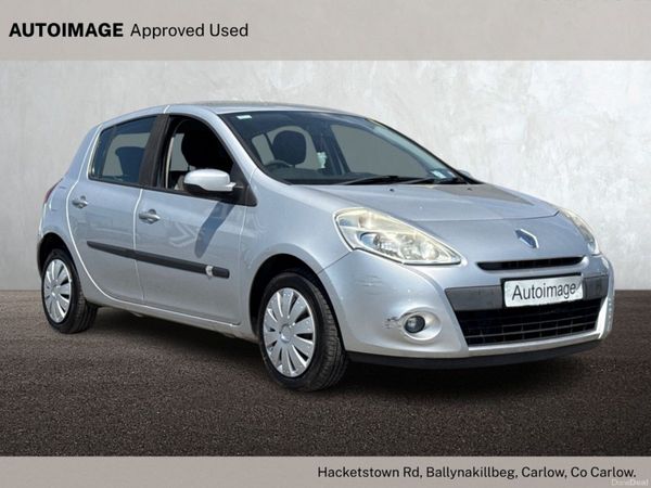 Renault Clio Hatchback, Petrol, 2011, Silver