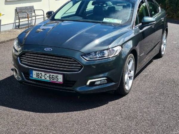 Ford Mondeo Saloon, Petrol Hybrid, 2018, Green