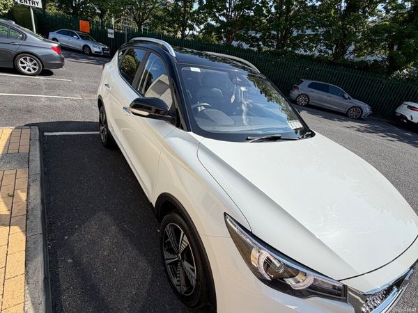MG ZS Hatchback, Electric, 2021, White