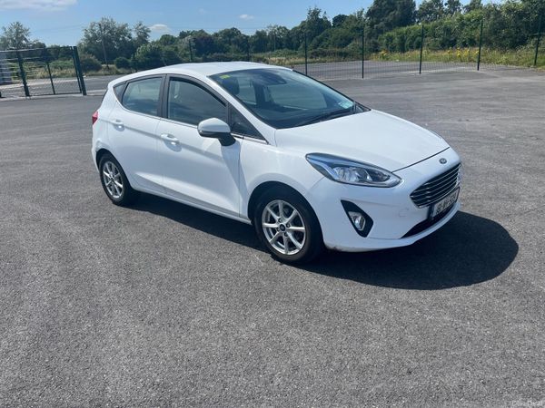 Ford Fiesta Hatchback, Diesel, 2018, White