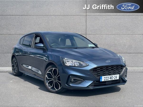 Ford Focus Hatchback, Petrol Hybrid, 2022, Blue