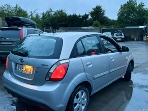 Kia Rio MPV, Diesel, 2010, Silver