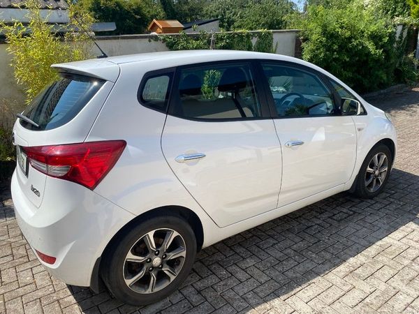 Hyundai ix20 MPV, Petrol, 2018, White