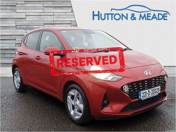 Hyundai i10 Hatchback, Petrol, 2022, Red