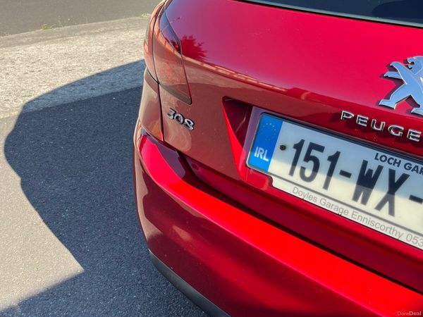 Peugeot 308 Hatchback, Diesel, 2015, Red