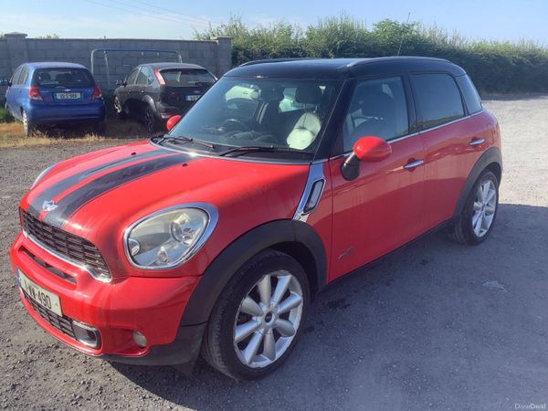Mini Cooper Hatchback, Petrol, 2011, Red