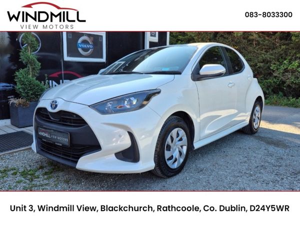 Toyota Yaris Hatchback, Petrol Hybrid, 2021, White